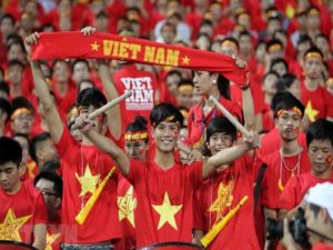 Sự cổ vũ nhiệt tình từ các CĐV Việt Nam